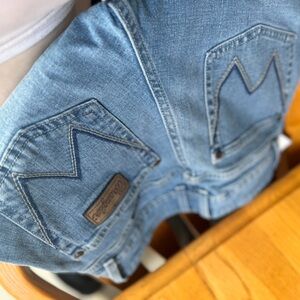 Men's Blue Wrangler Jeans